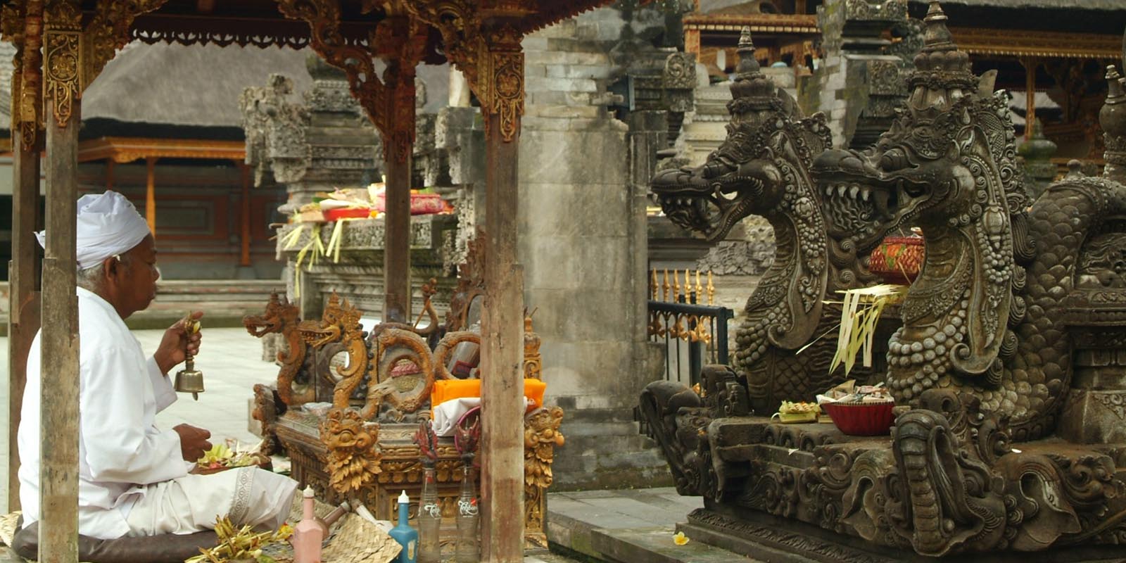 Balinese ceremony at the local temple